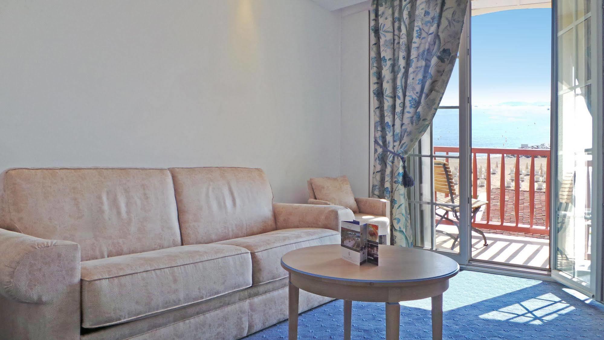 Hotel Giraglia Grimaud Exterior photo